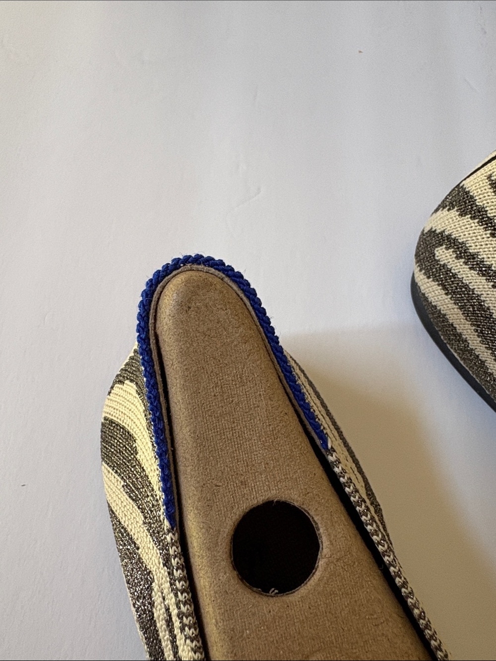 Rothy’s Shimmer Zebra metallic thread flats Sz 9 New in box - Picture 5 of 10